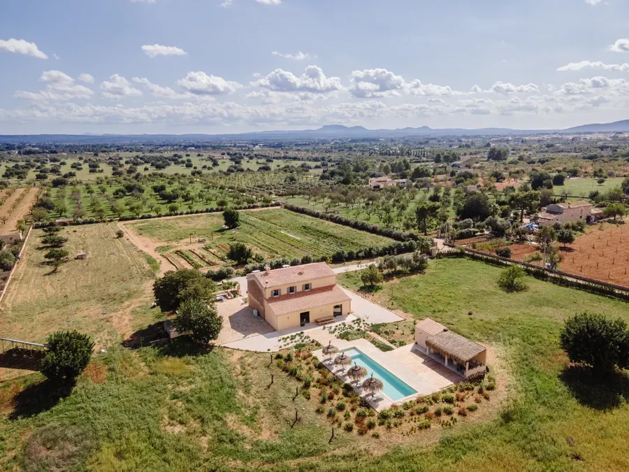 Casa Mana from above — the finca in the heart of Mallorca's countryside
